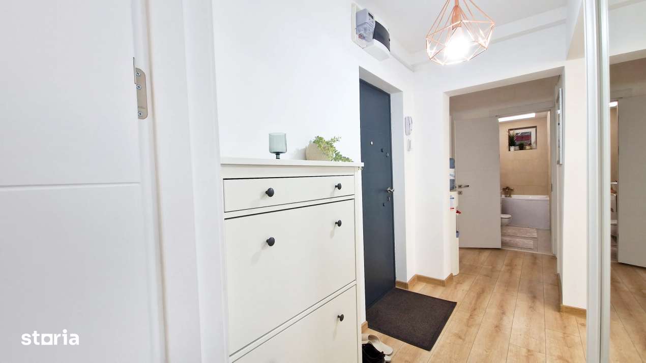 Apartament cu 4 camere la gura de metrou 1 Decembrie.-7