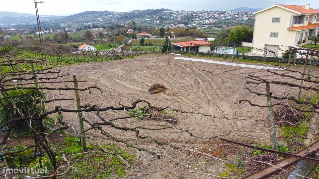 Terreno c/ capacidade de construção Figueiró – Amarante - Grande imagem: 4/16