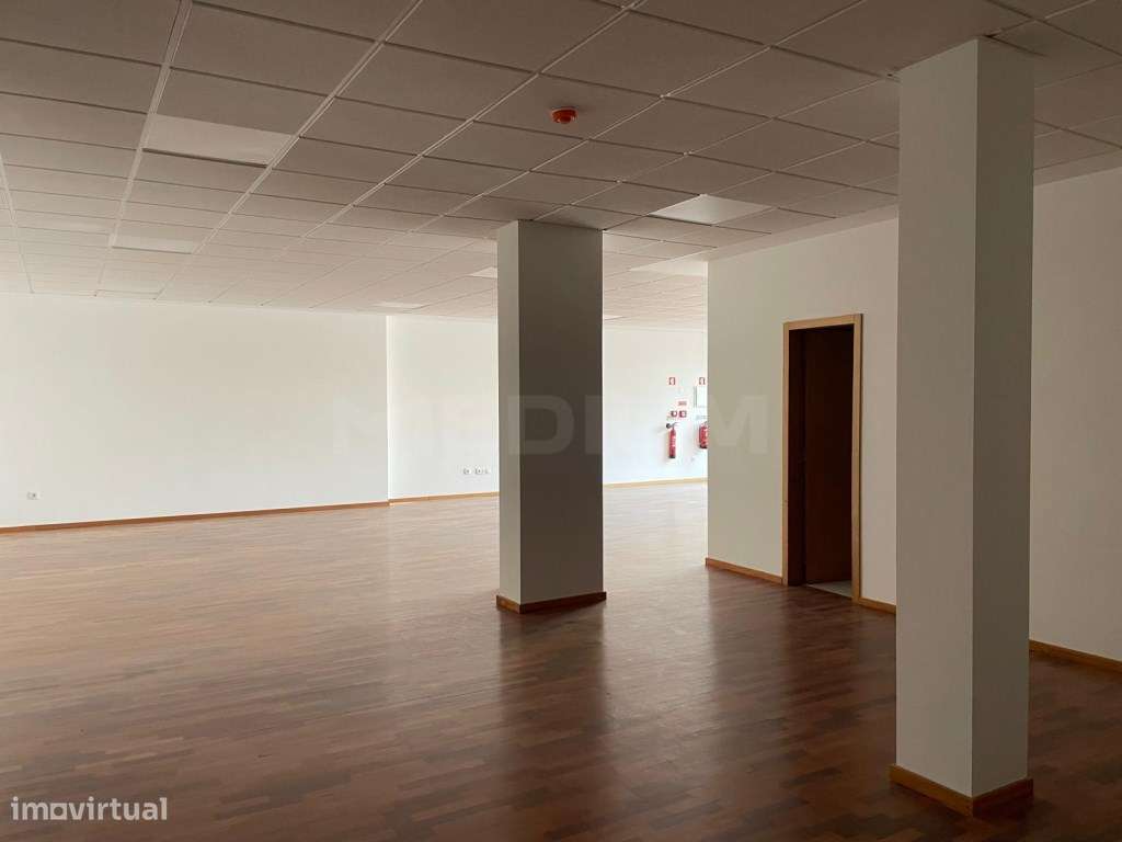 Loja na cidade - Grande imagem: 5/8