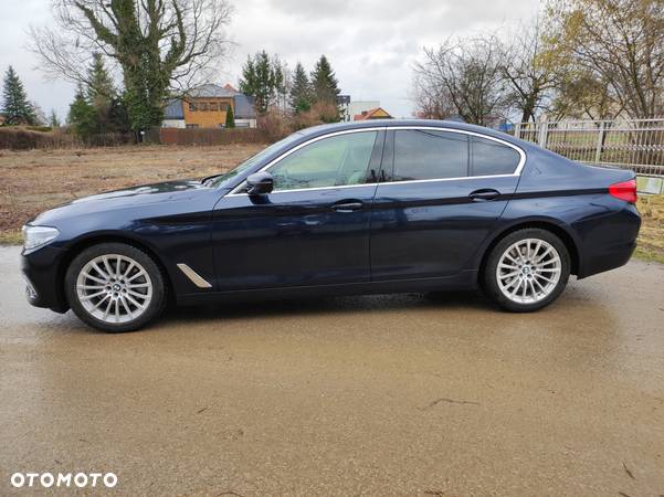 BMW Seria 5 520d xDrive Luxury Line - 4