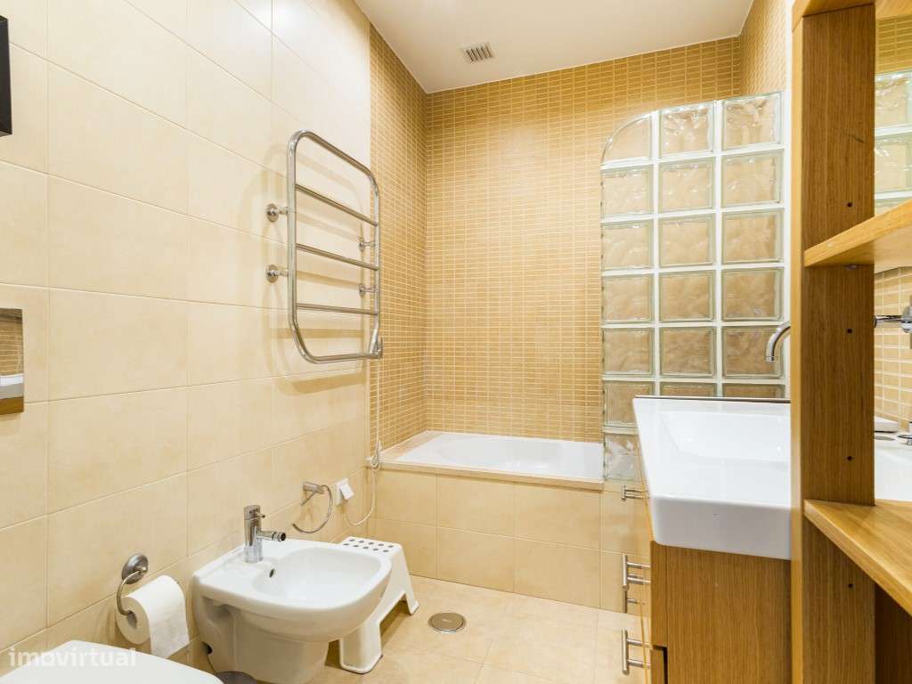 Apartamento T3 duplex junto à Praça de Espanha, Lisboa-22