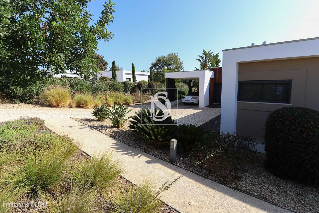 Fantástica moradia T3-36