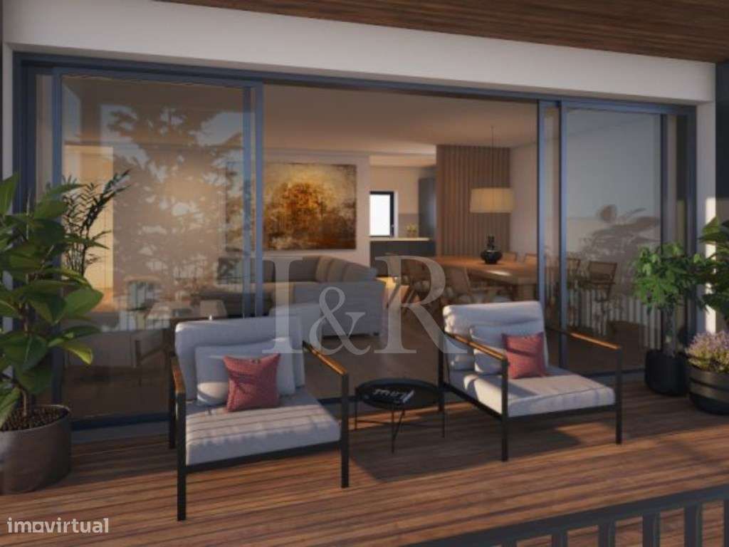 Apartamento T3 com varanda e estacionamento na Estrela, Lisboa - Grande imagem: 2/39