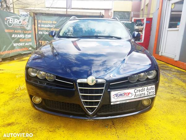 Alfa Romeo 159 Sportwagon 1.9 JTDM 16V DPF Q-Tronic Elegante - 2