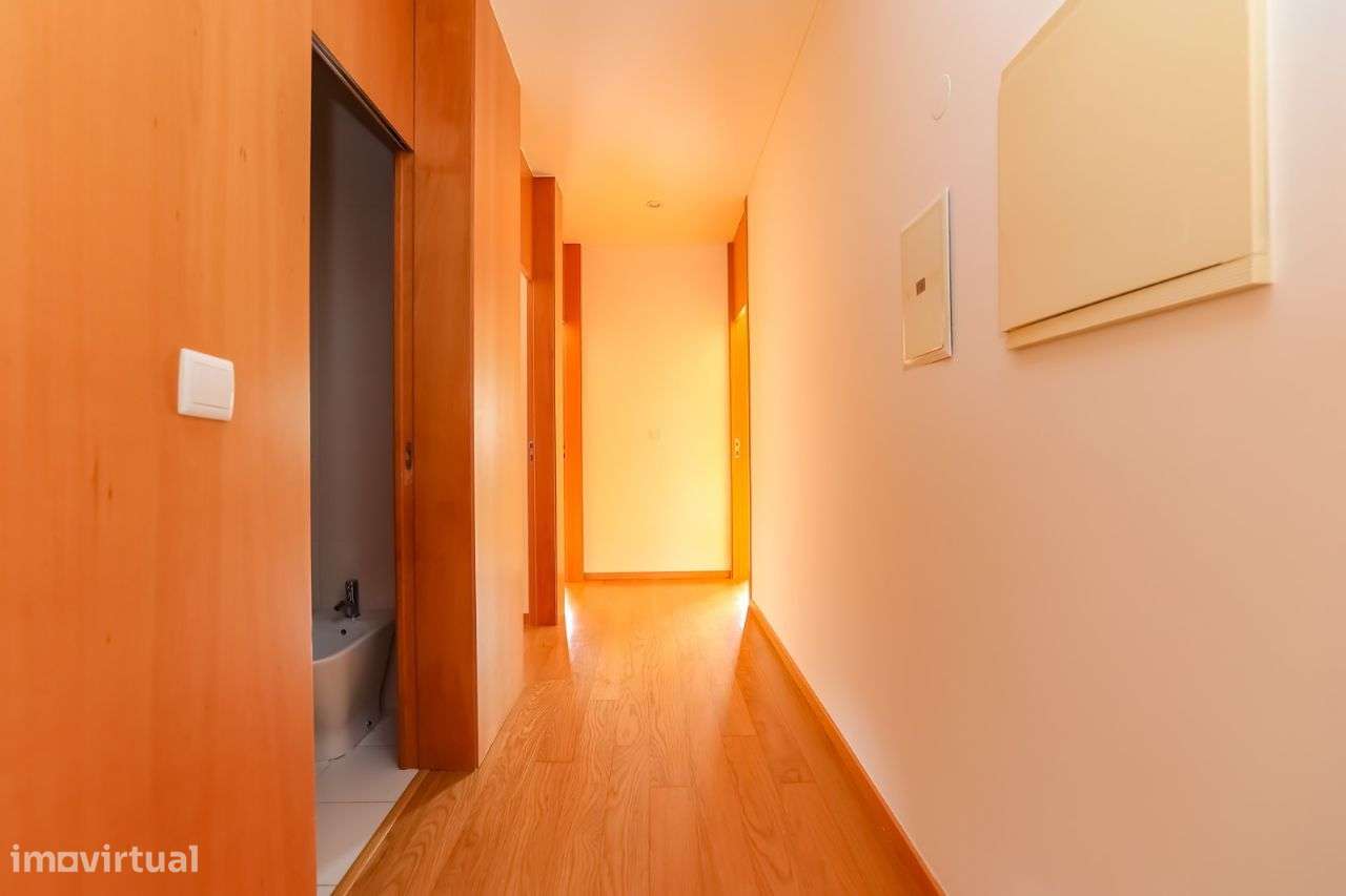 Apartamento T3 C/ Lugar Garagem-12