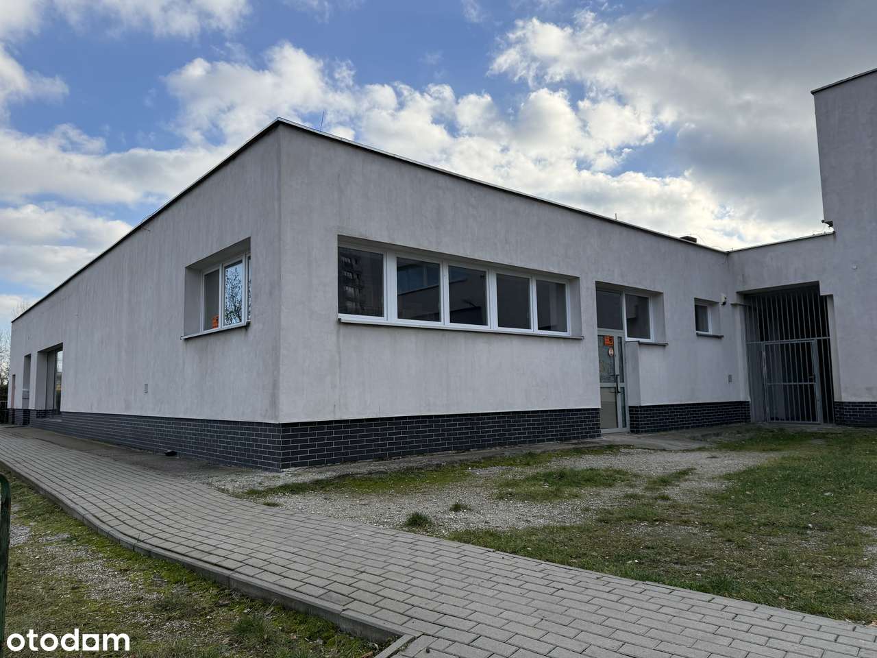 Wolny lokal użytkowy przy ul. Reptowskiej 53a-0