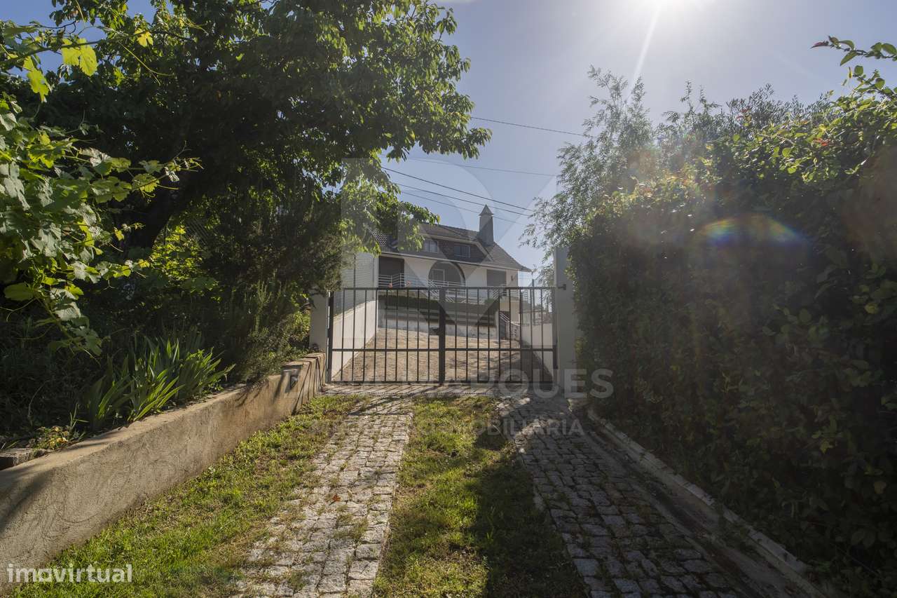 PROPRIEDADE EXCLUSIVA ÀS PORTAS DA COVILHÃ-25