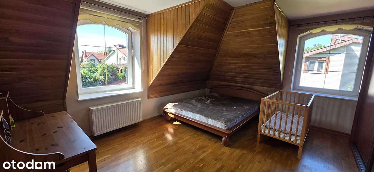 Komfortowy dom jednorodzinny, wieloletni ogród, garaże,-4