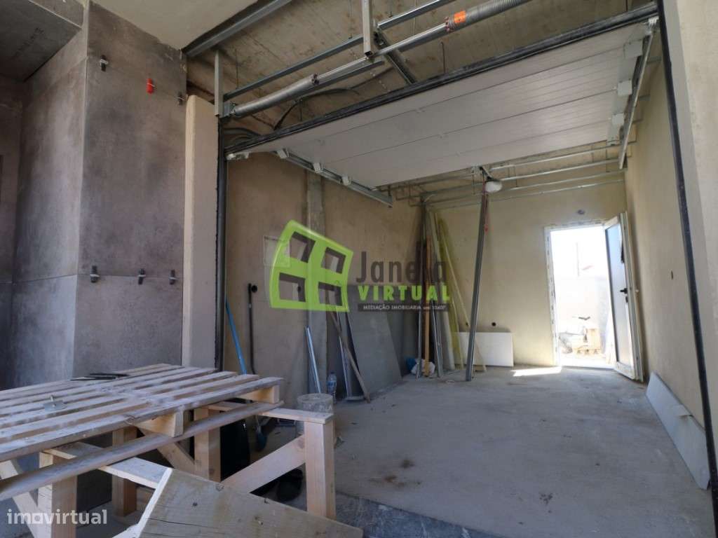 Moradia Isolada T3, PRONTA A ESCRITURAR, com Piscina, Quinta do Conde - Grande imagem: 5/19