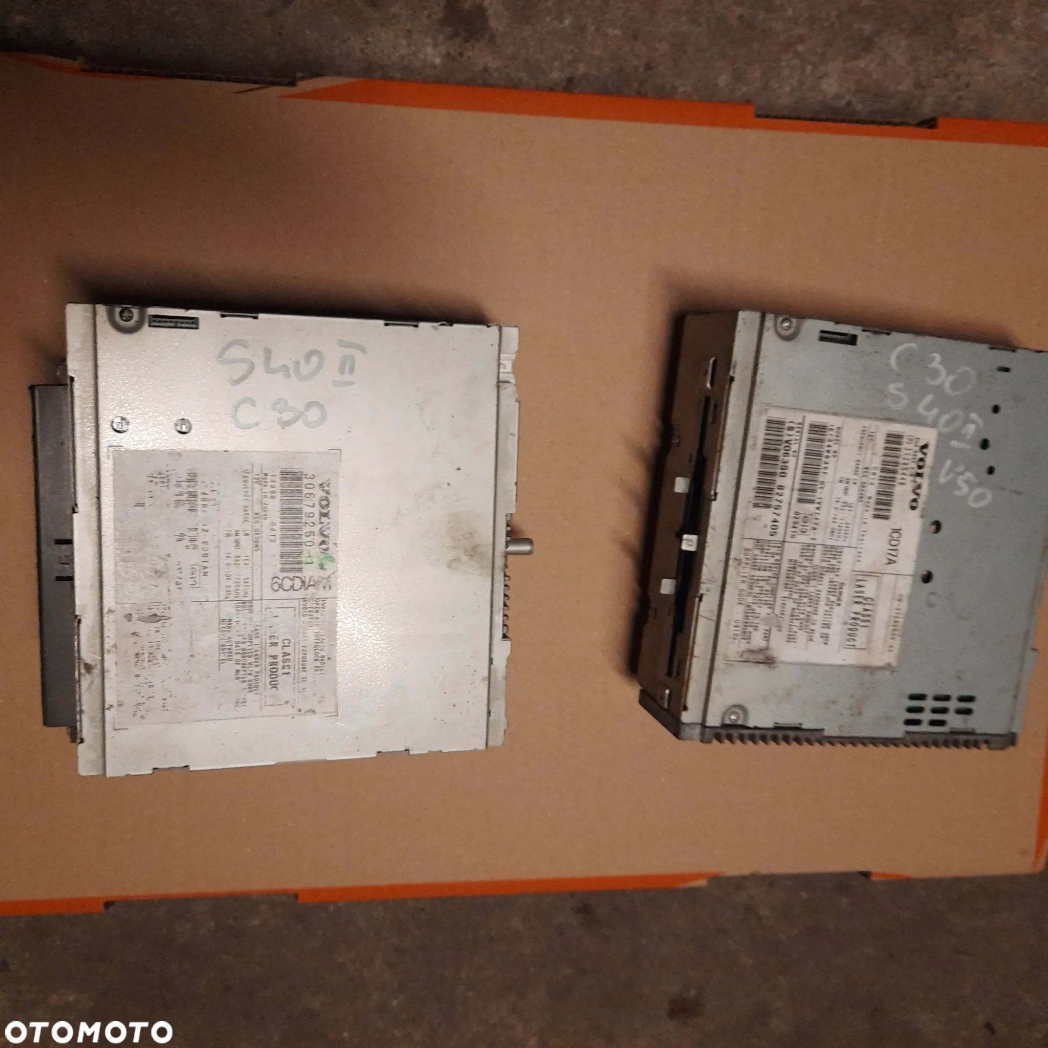 RADIO FABRYCZNE ZMIENIARKA CD VOLVO S40 V50 31285448 1cd17a - 1