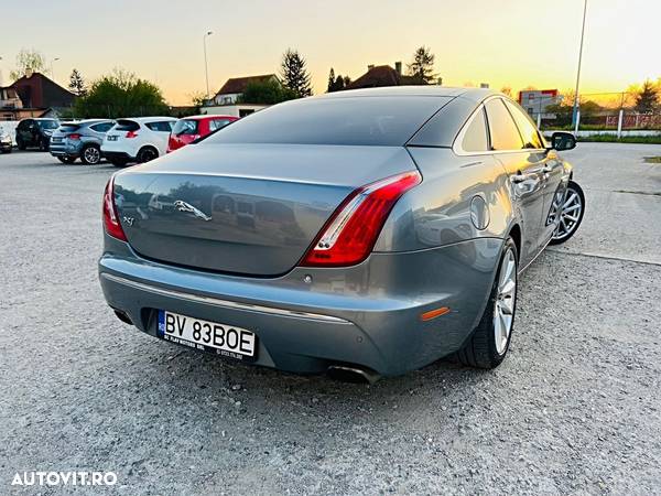 Jaguar XJ 3.0 V6 - 4