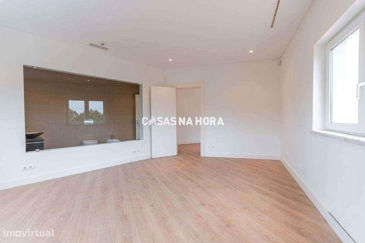 Moradia T4 no Belas Clube de Campo-11