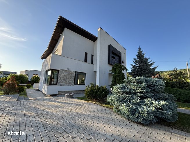 Casa  1080 mp teren Stefanesti-Valea Mare la 3km de Orasul Pitesti-6