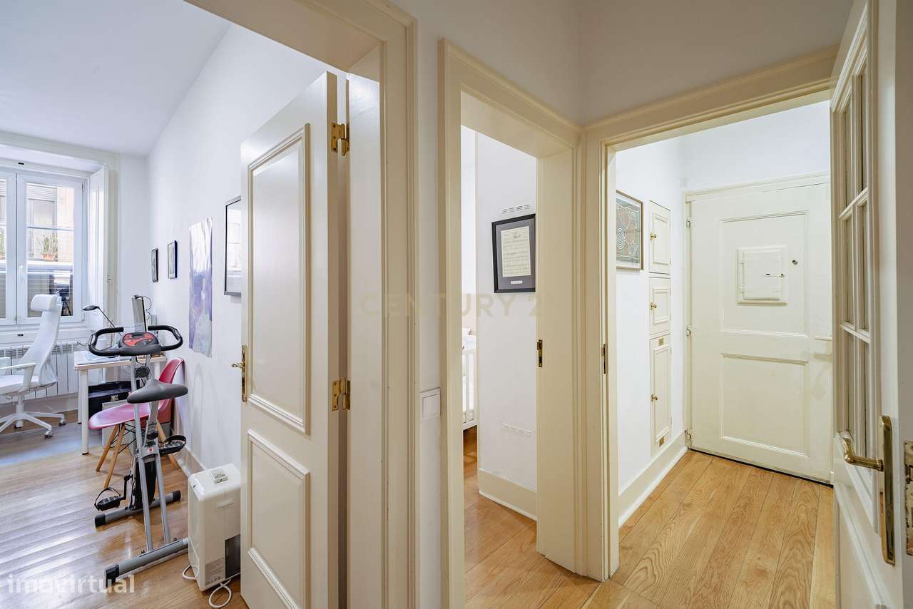 Elegante Apartamento T3 Renovado no Centro Histórico de Lisboa – Rua d-30