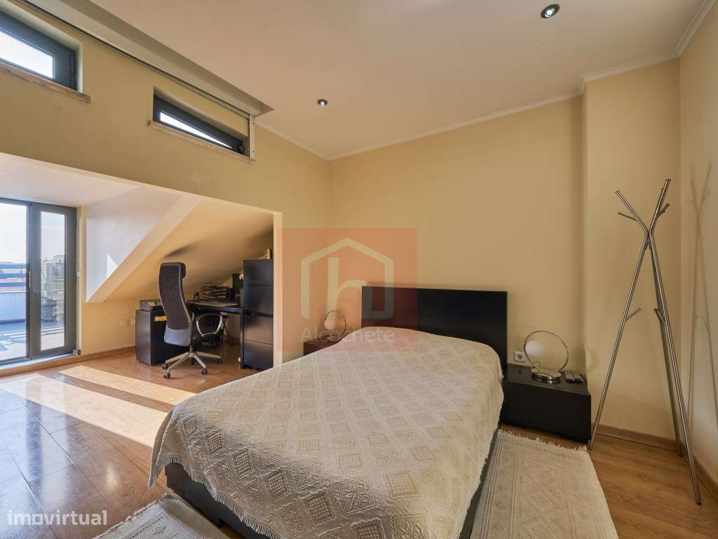 Apartamento duplex T2 com terraço com vista desafogada no centro do...-19