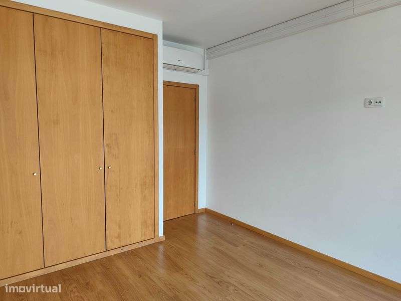 Apartamento T4 para arrendamento em Paredes - Parque da Cidade - Grande imagem: 4/12