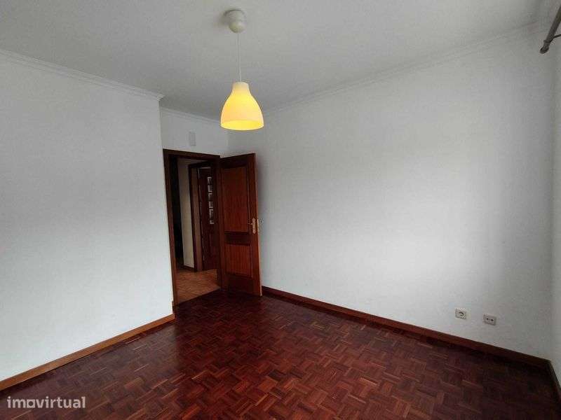 Arrendamento T3 com garagem - Grande imagem: 5/12