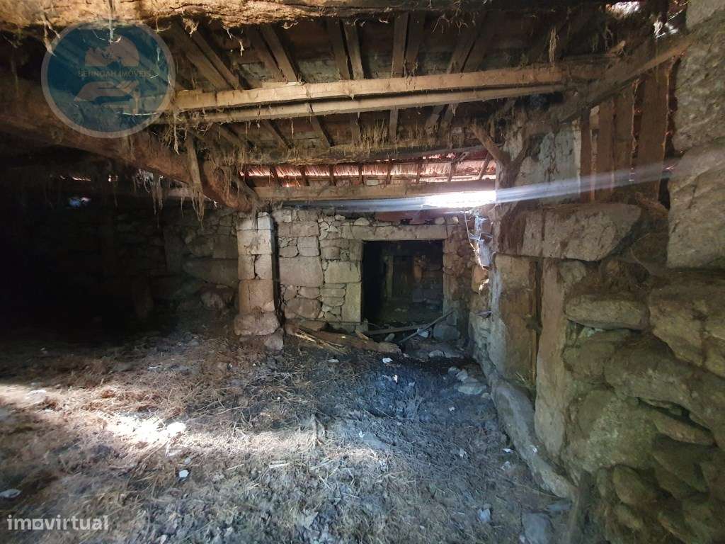 Casa em pedra para restauro em Vila Boa- Cabeceiras de Basto-6
