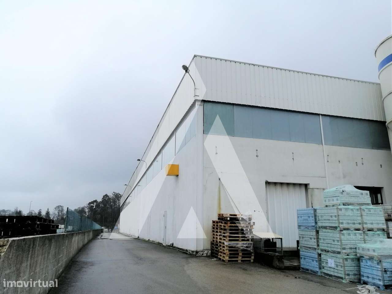 Armazém na Zona Industrial de Oiã - Grande imagem: 4/13