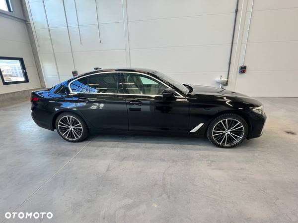 BMW Seria 5 520d xDrive Luxury Line - 21