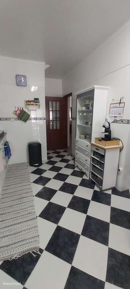 Moradia T3 com garagem e sótão no Cartaxo - Grande imagem: 4/20