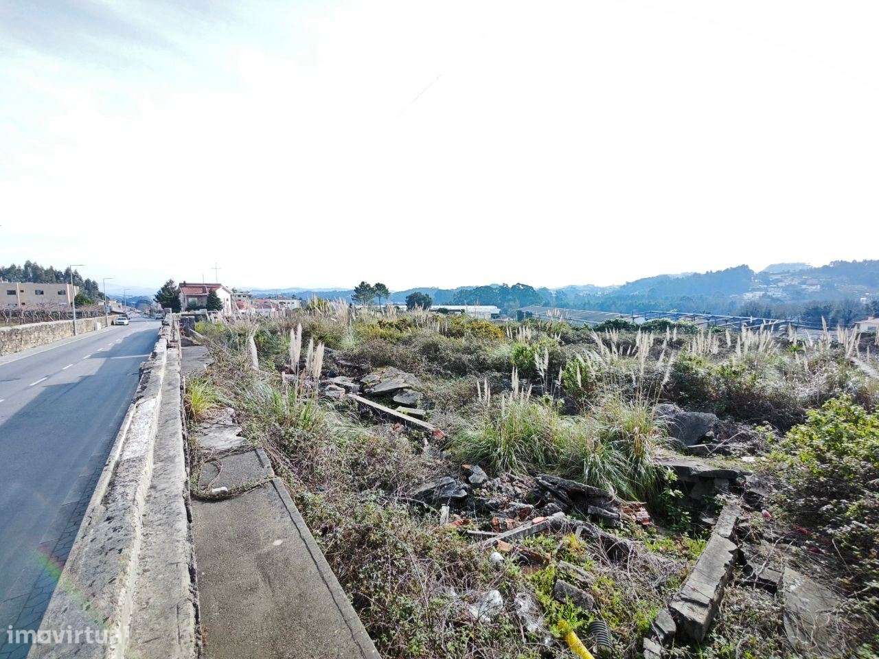 Terreno c/2 frentes - Para construção - Com 8.487m2 - Ao Hospital S... - Grande imagem: 5/10