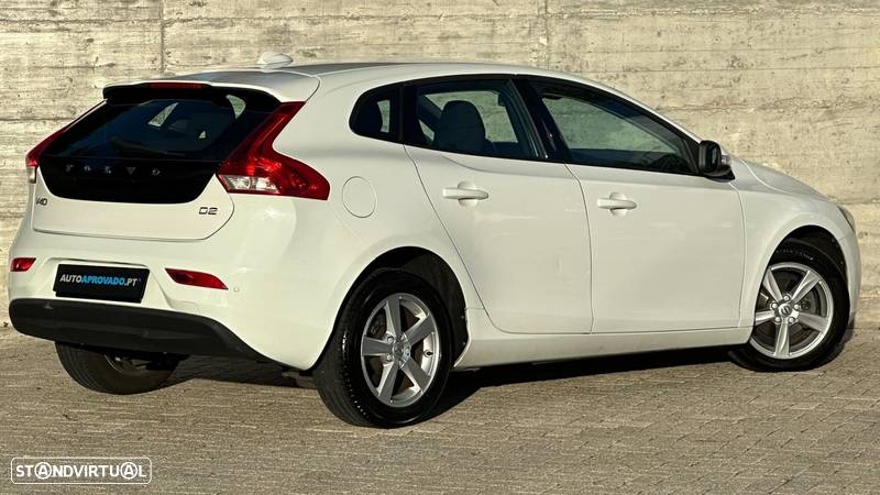 Volvo V40 2.0 D2 Momentum - 6