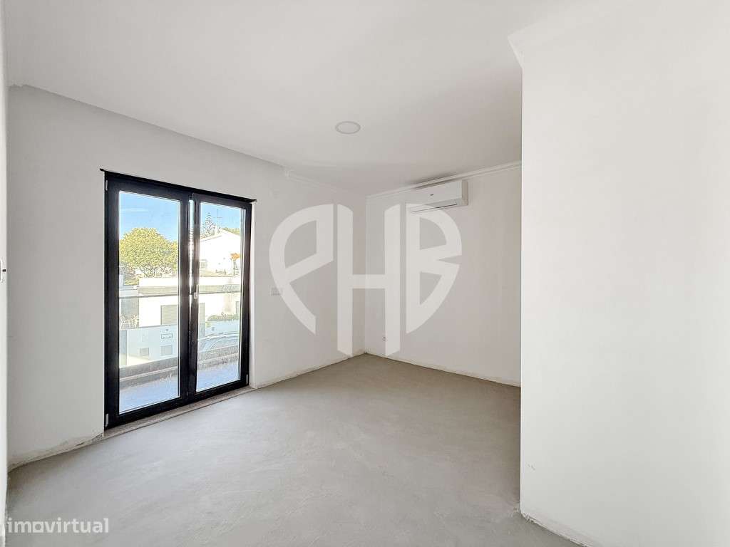 Moradia Isolada T4 Nova com Piscina Aquecida | Caparica | Conclusão...-22