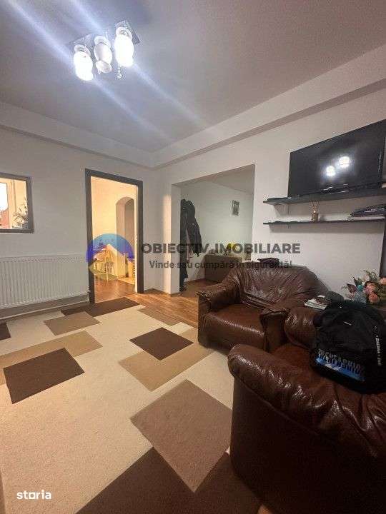 Apartament 3 camere RENOVAT 2019 - Imagine principală: 1/10