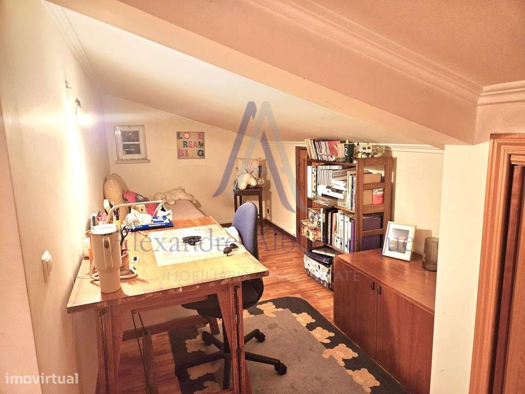 Moradia Isolada T3 com Piscina e Garagem em Azeitão-30