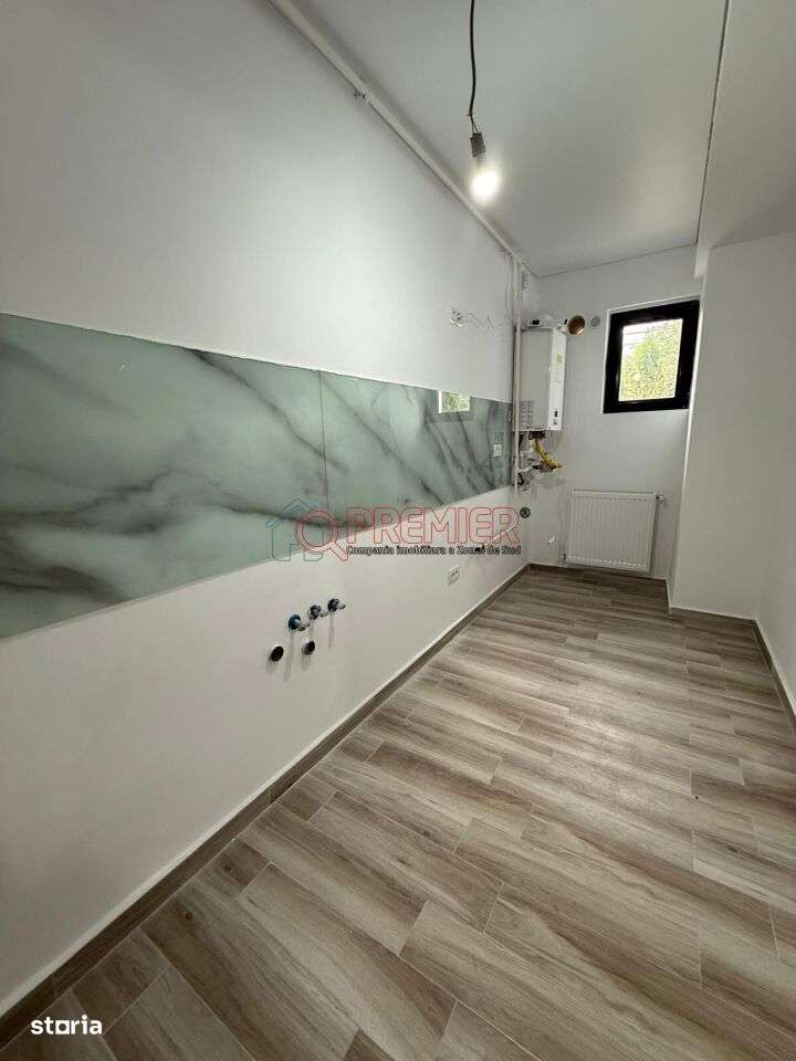 15 min Metrou Aparatorii Patriei - Garsoniera cu curte - Acte gata - Imagine principală: 4/15