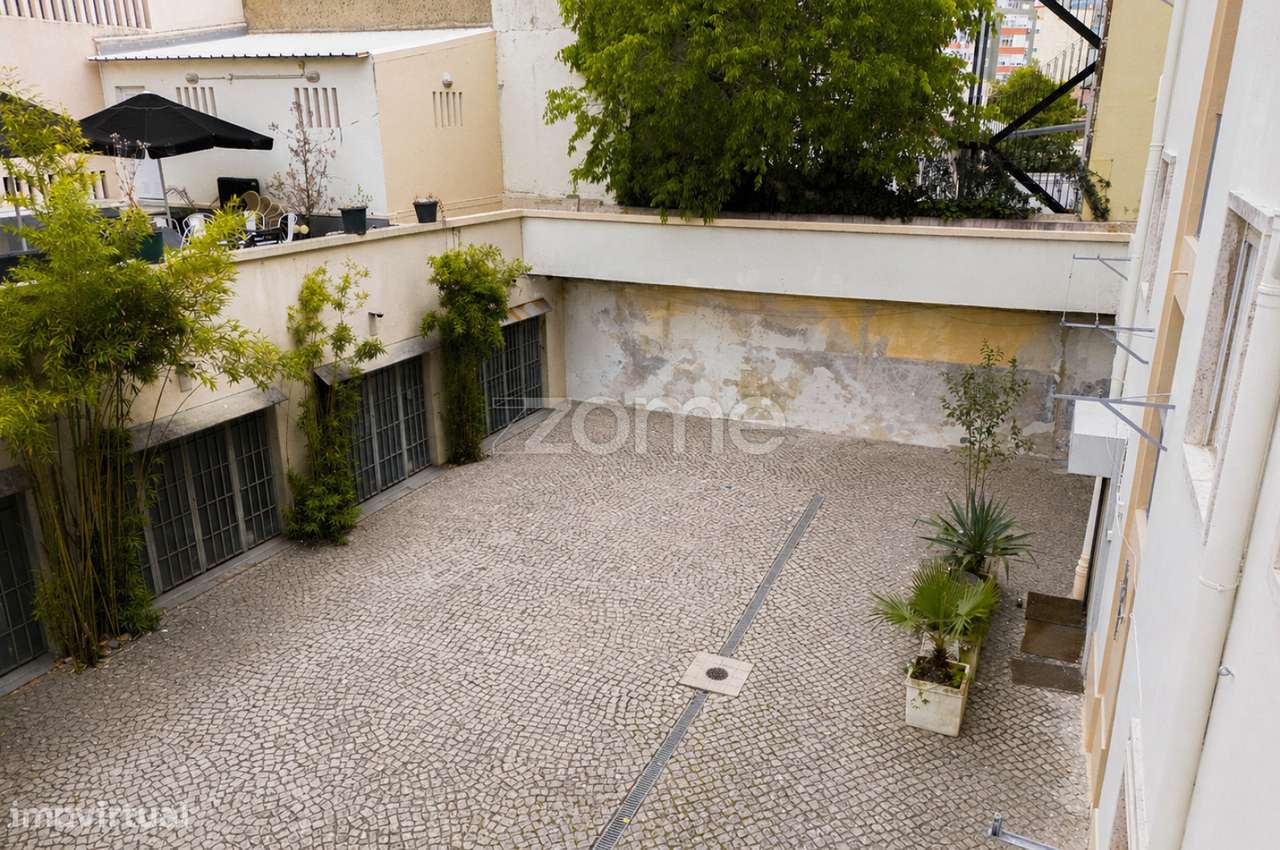 OPORTUNIDADE ÚNICA EM BENFICA - ESPAÇO, LOCALIZAÇÃO E POTENCIAL NUM...-7