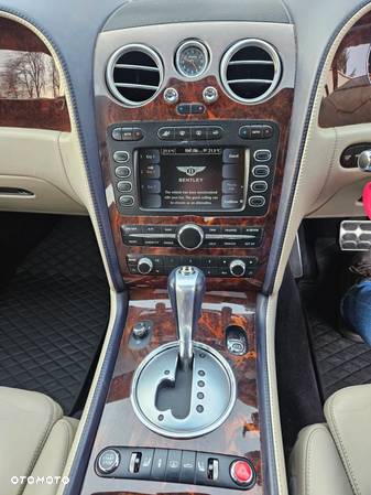 Bentley Continental Flying Spur Standard - 29