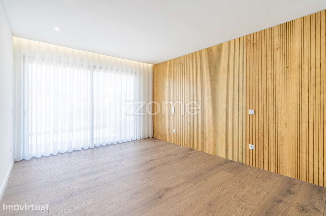 Apartamento T3 Penthouse com Vista Mar e Cidade no Caniço-32