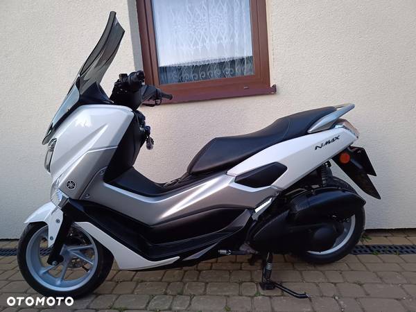 Yamaha NMAX - 8