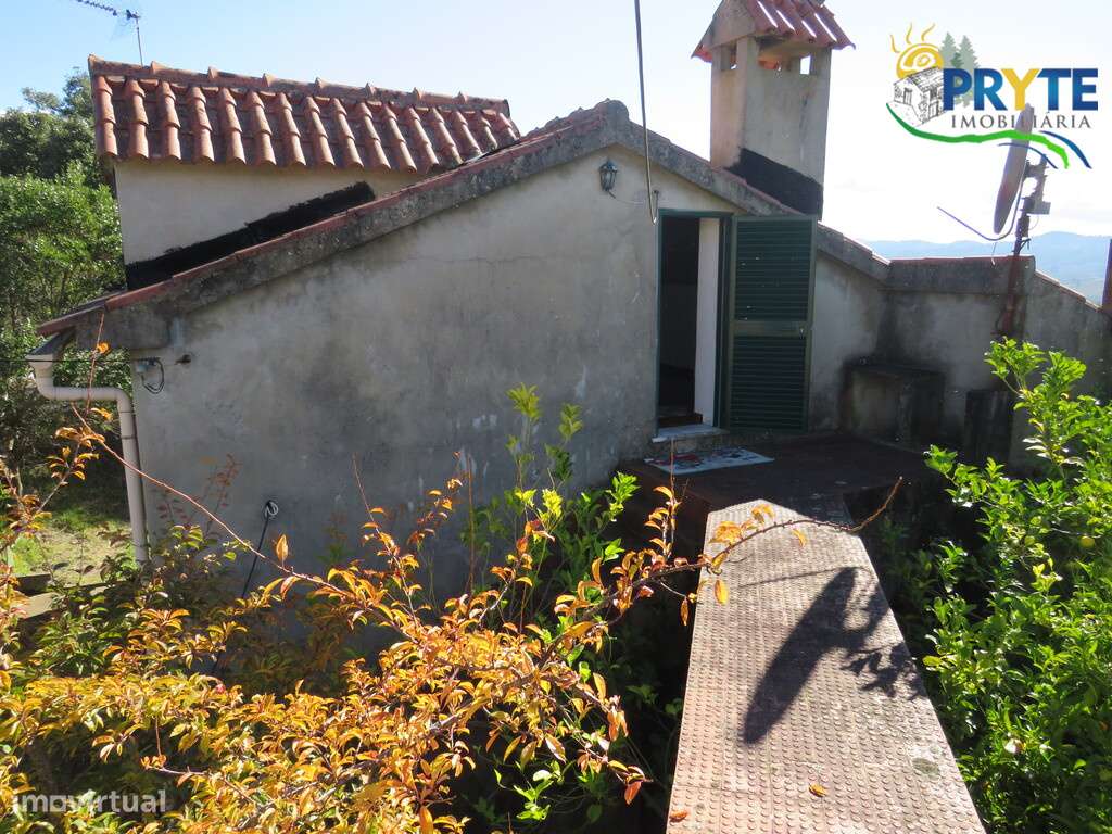 Moradia T5 situada a 10 minutos de Vila de Rei-10