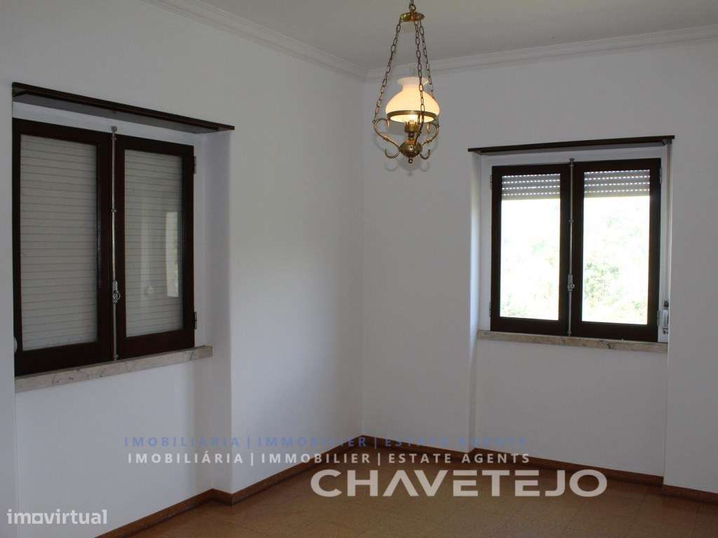 Oportunidade! Quinta com moradia, anexo e terreno próxima da Albufe...-18