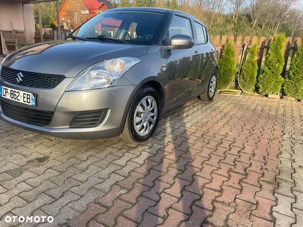 Suzuki Swift 1.3 DDiS Club - 30