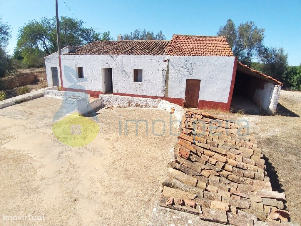 Quinta para venda no Barrocal Algarvio, apenas a cerca de...