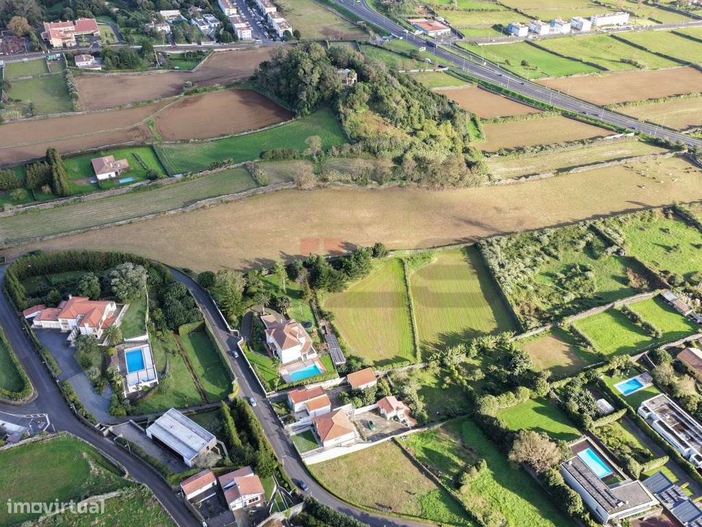 Terreno com 29.280 m2 | Excelente Localização | Ponta Delgada - São...-9
