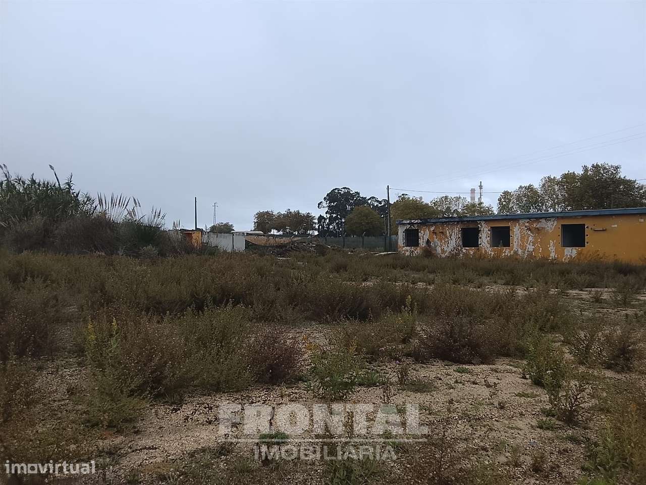 Terreno Industrial Plano – 7.200 m² | Perto do porto de Leixões | Zona-25