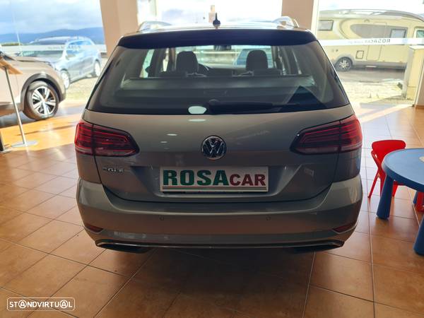 VW Golf Variant 1.6 TDi Confortline DSG - 17