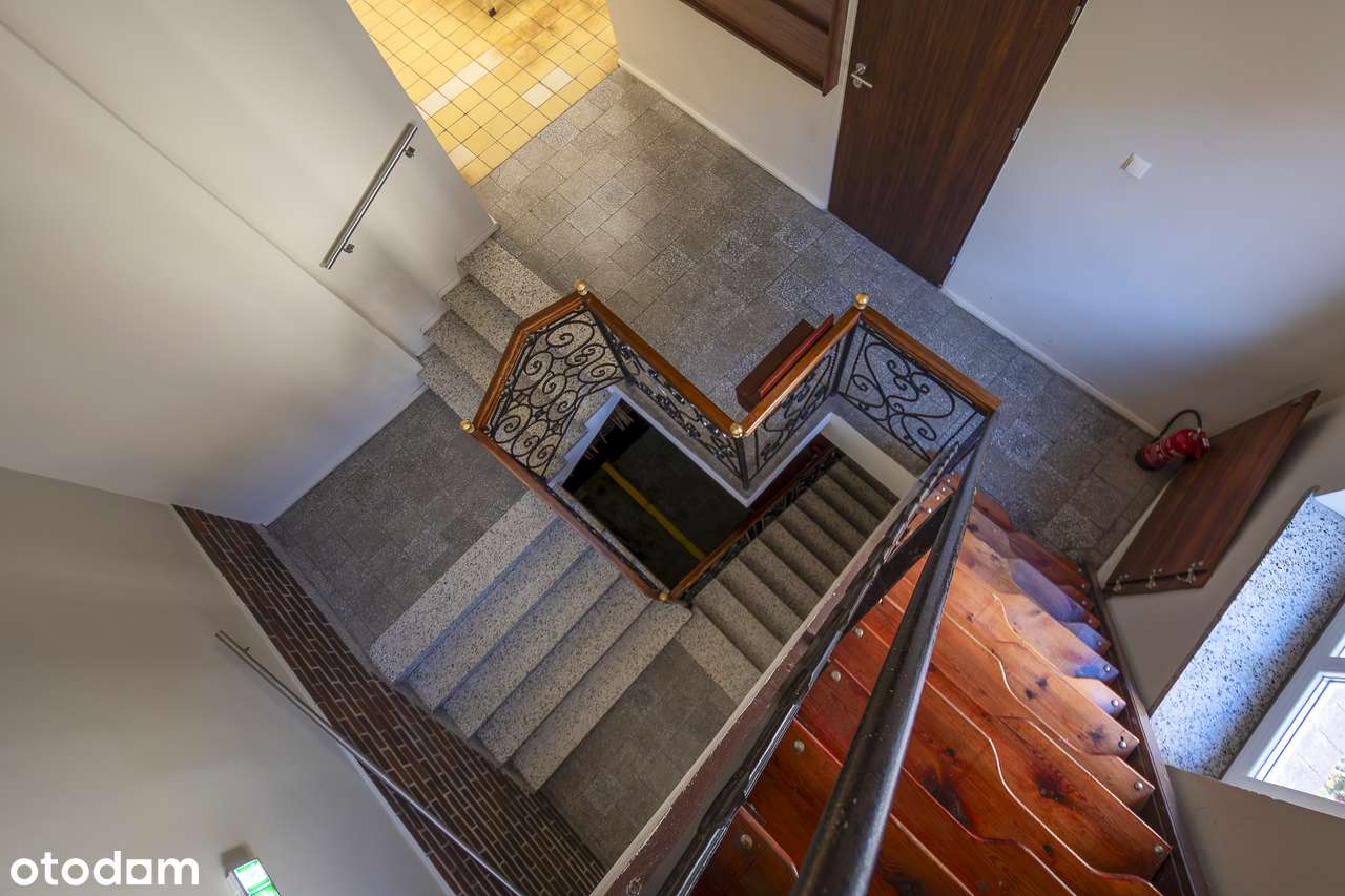 Oryginalny obiekt usługowy 266 mkw. w ścisłym centrum-4