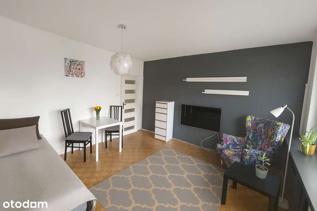 3 Pokojowe Mieszkanie z Wygodnym Balkonem-5