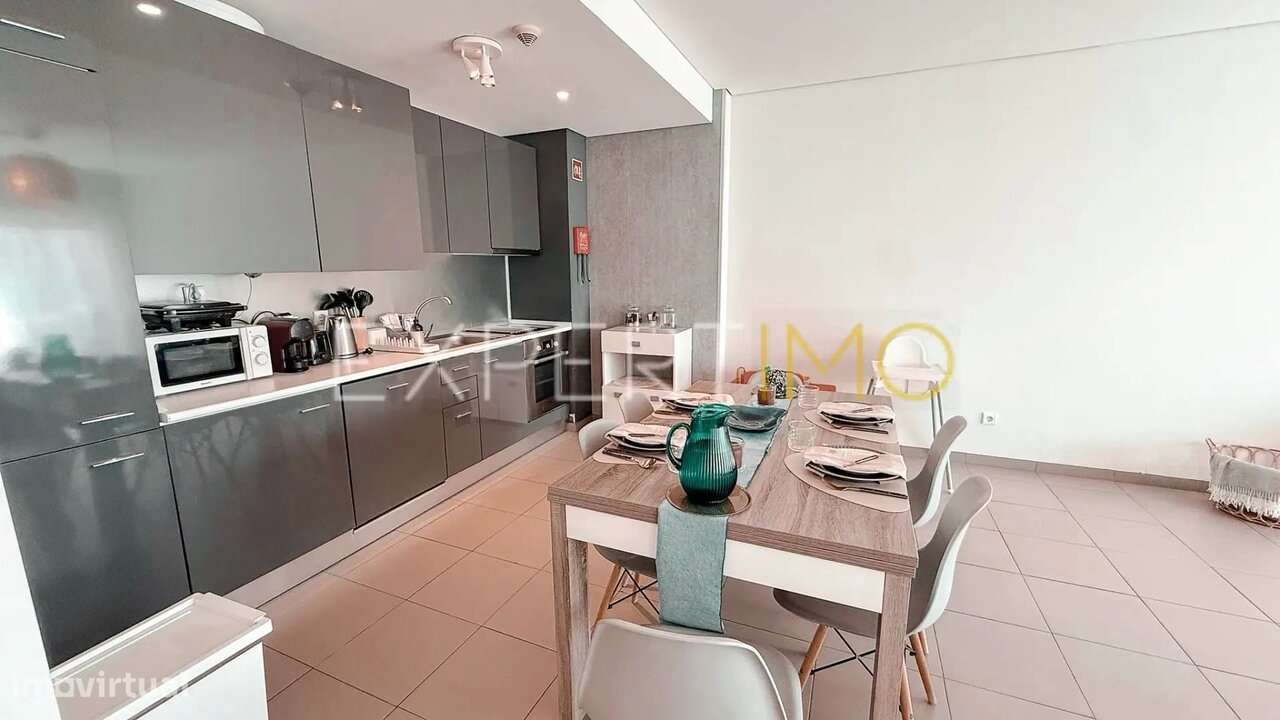 T2 a 300m da Praia da Rocha com garagem e piscina - Portimão - Grande imagem: 4/30