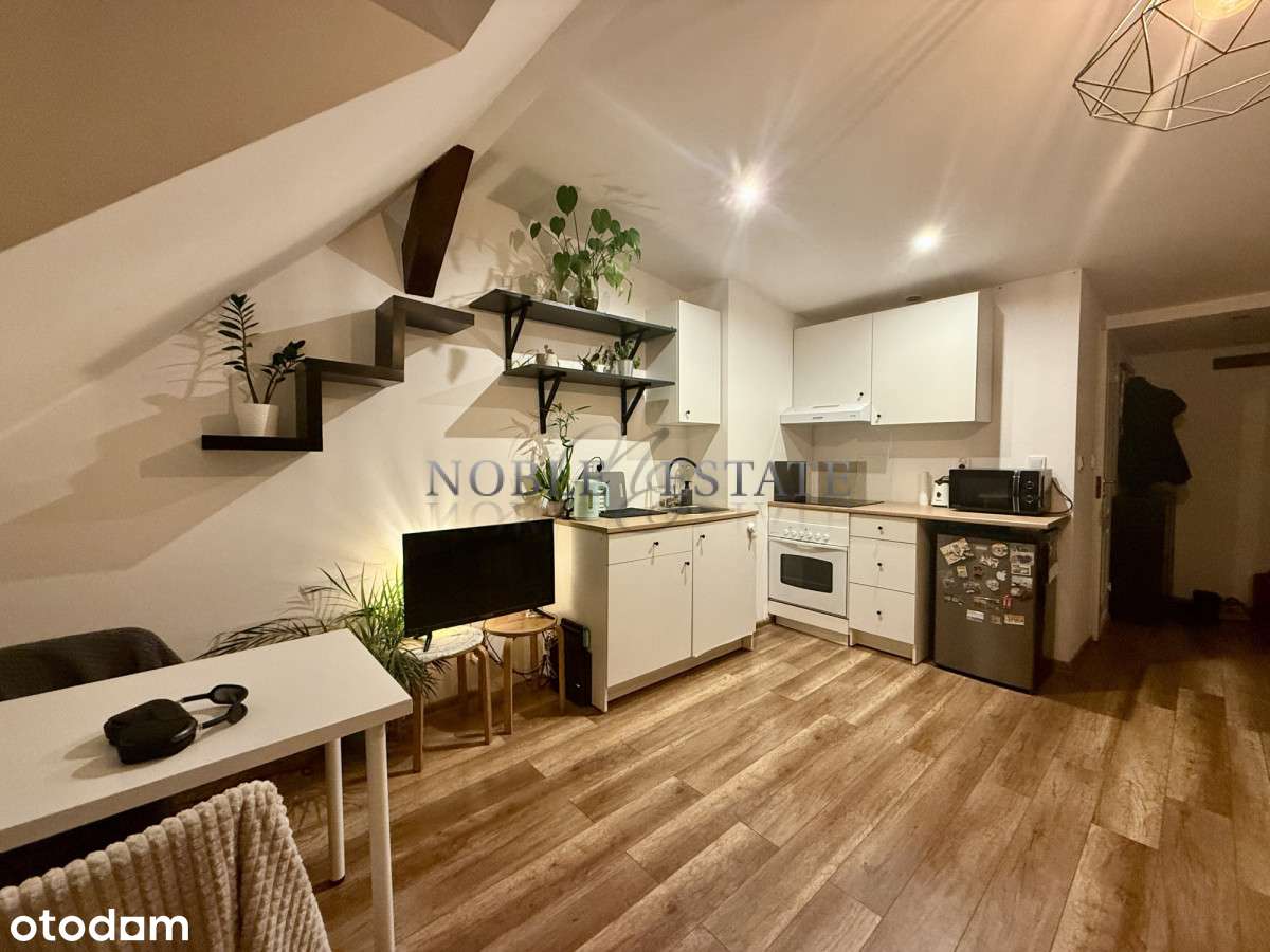 Śliczna kawalerka na sprzedaż-3