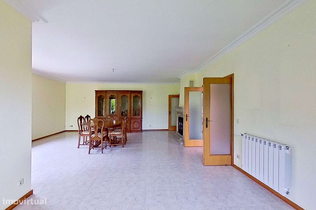 Moradia T4 Independente + T0 em Lago, Amares - Oportunidade Única!-25