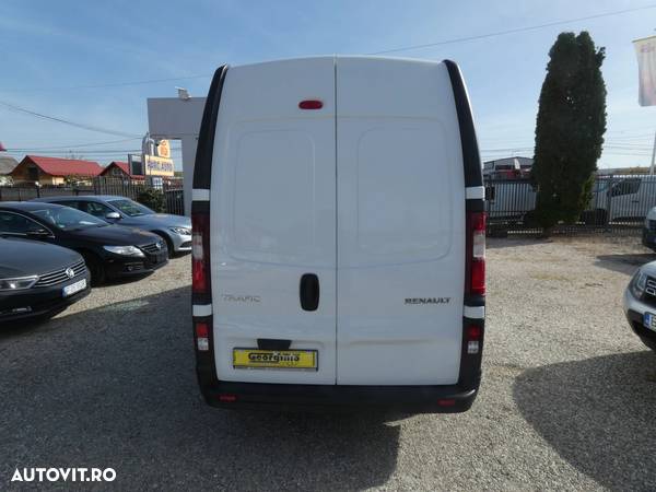 Renault Trafic - 6