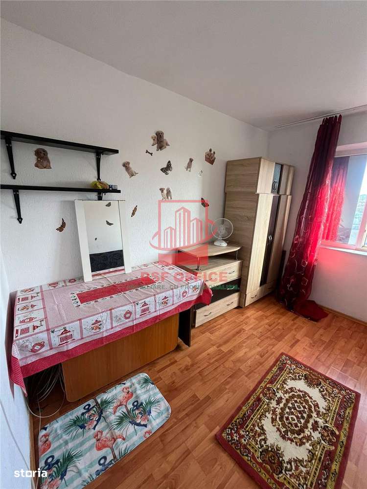 Garsoniera Piata Nicolina, baie cu dus si bucatarie in camera, langa M-2