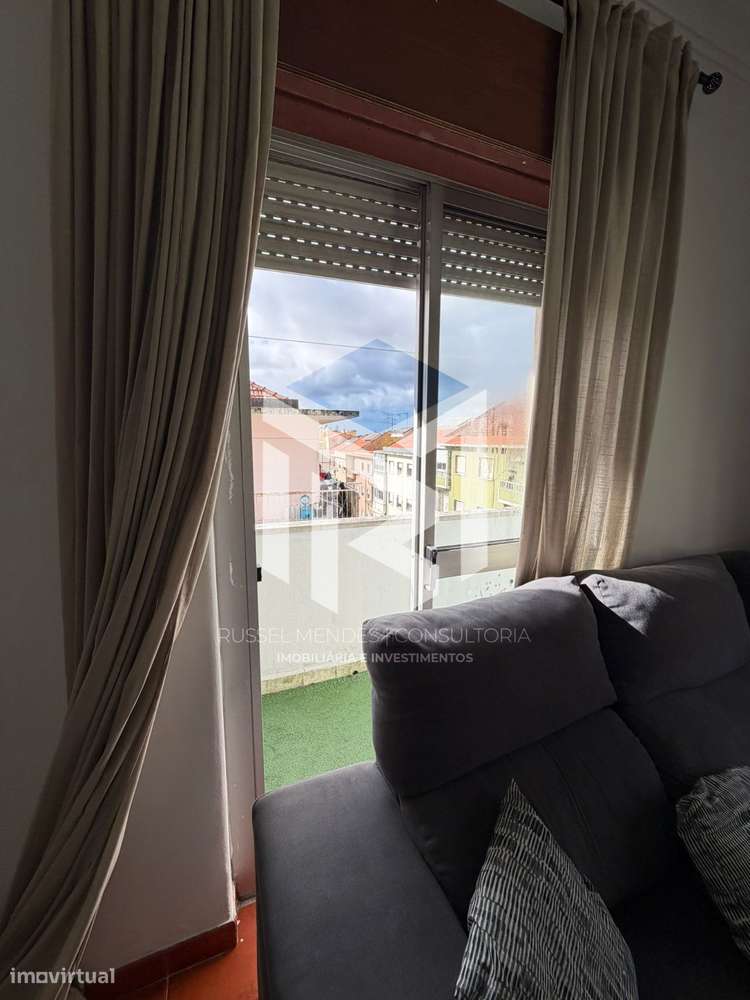 T2 Luminoso no Centro de Queluz - Grande imagem: 3/12